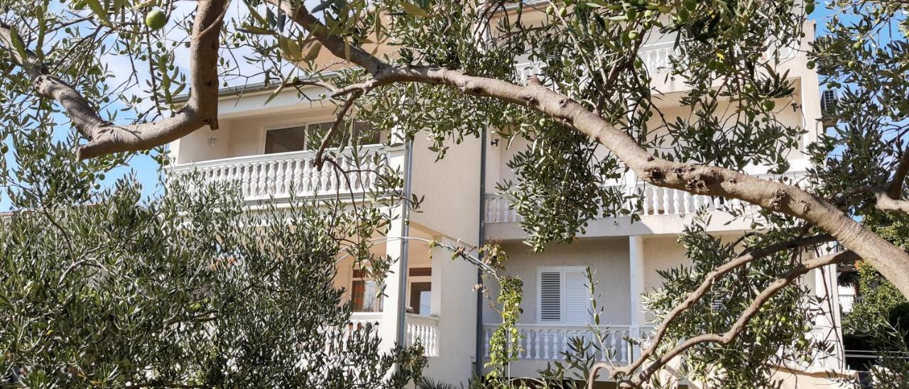 Villa Spanja Vodice Luaran gambar
